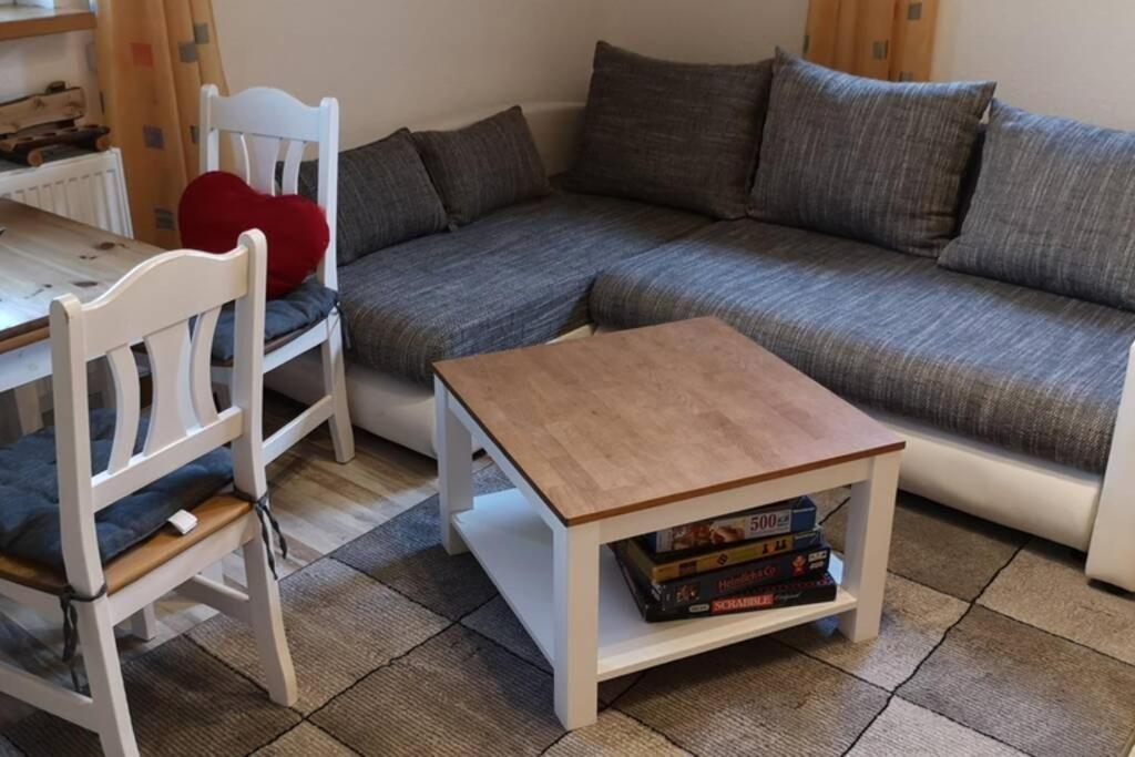 Ruhige Ferienwohnung Inklusive Garten Souterrain - Neu Renoviert Lachen Exterior foto