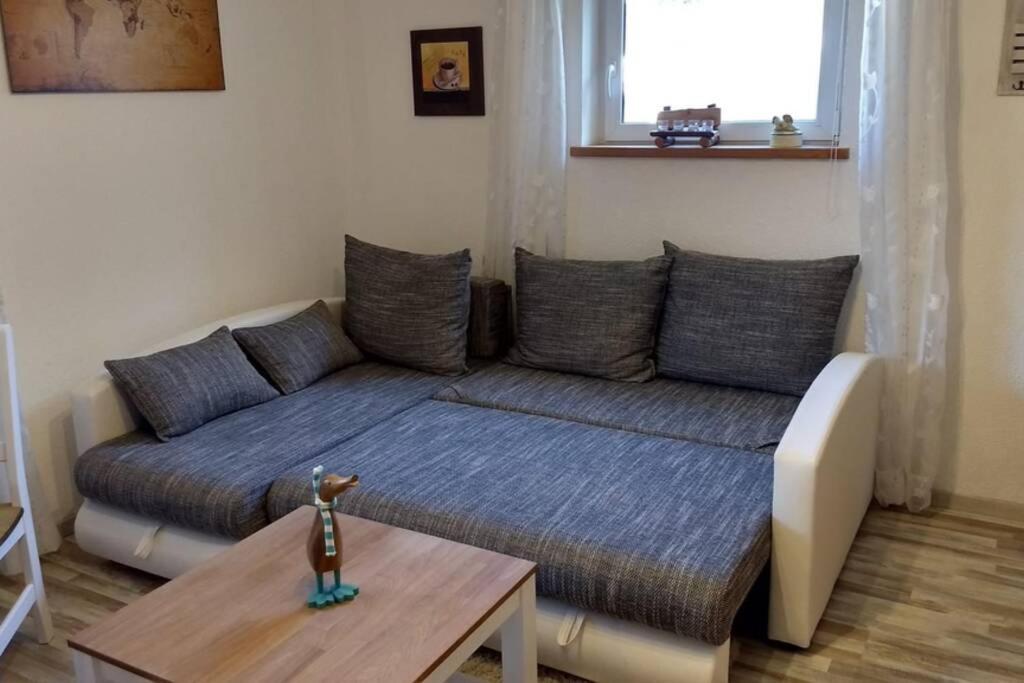 Ruhige Ferienwohnung Inklusive Garten Souterrain - Neu Renoviert Lachen Exterior foto